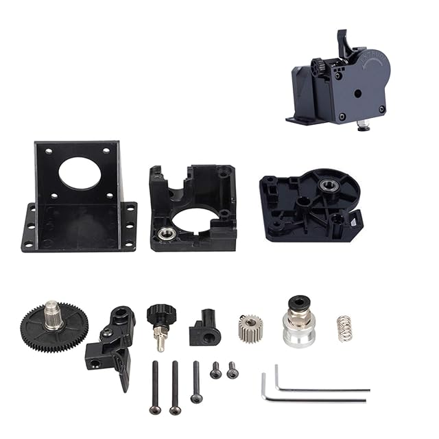Extruder-Bausatz im Titan-Stil in Einzelteilen — Halterung, Gehäusehälften, großes Zahnrad, Antriebszahnrad, Knopf, Feder, Verbinder, Schrauben, Innensechskantschlüssel — neben der montierten Einheit
