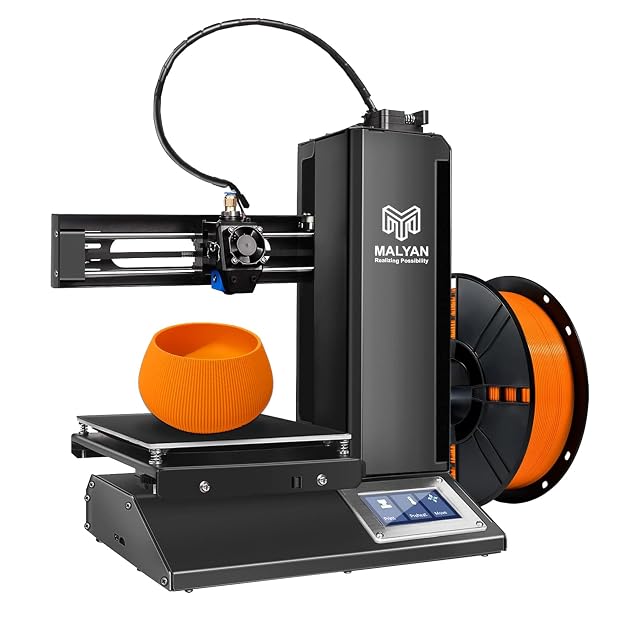 Kompakter 3D-Drucker Malyan M320 mit Touchscreen und orangefarbener Filamentrolle