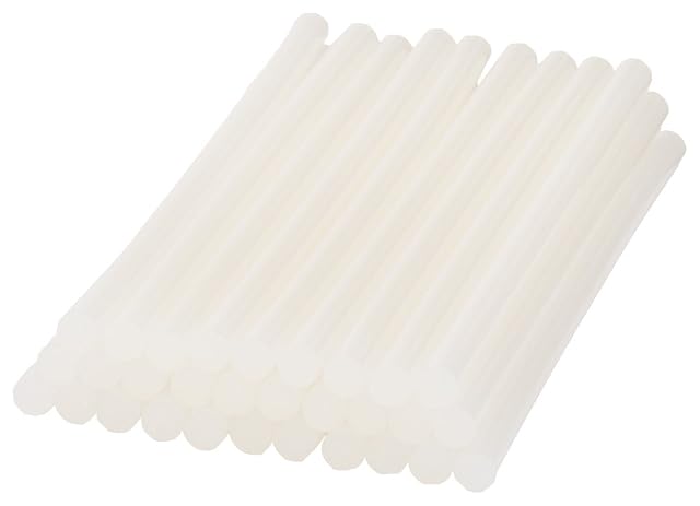 Stapel milchig weißer Klebesticks