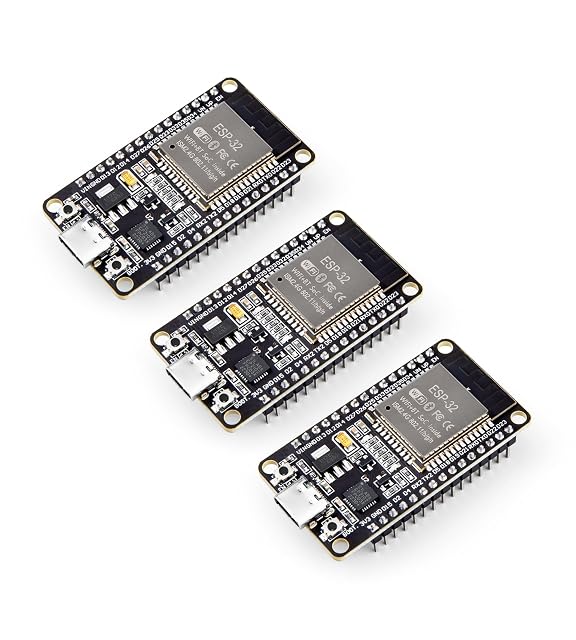 Drei ELEGOO ESP-32-Entwicklungsplatinen mit USB-C-Anschlüssen